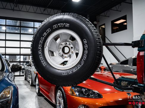 Used 1996 Ford Bronco Eddie Bauer image 30