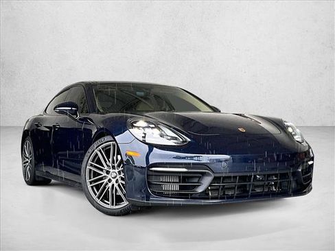Used 2021 Porsche Panamera image 12