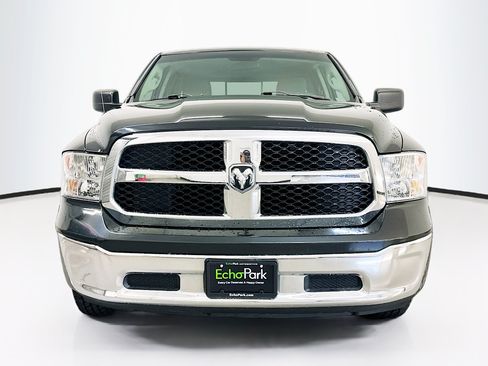 Used 2017 RAM 1500 Classic SLT AWD/4WD image 2