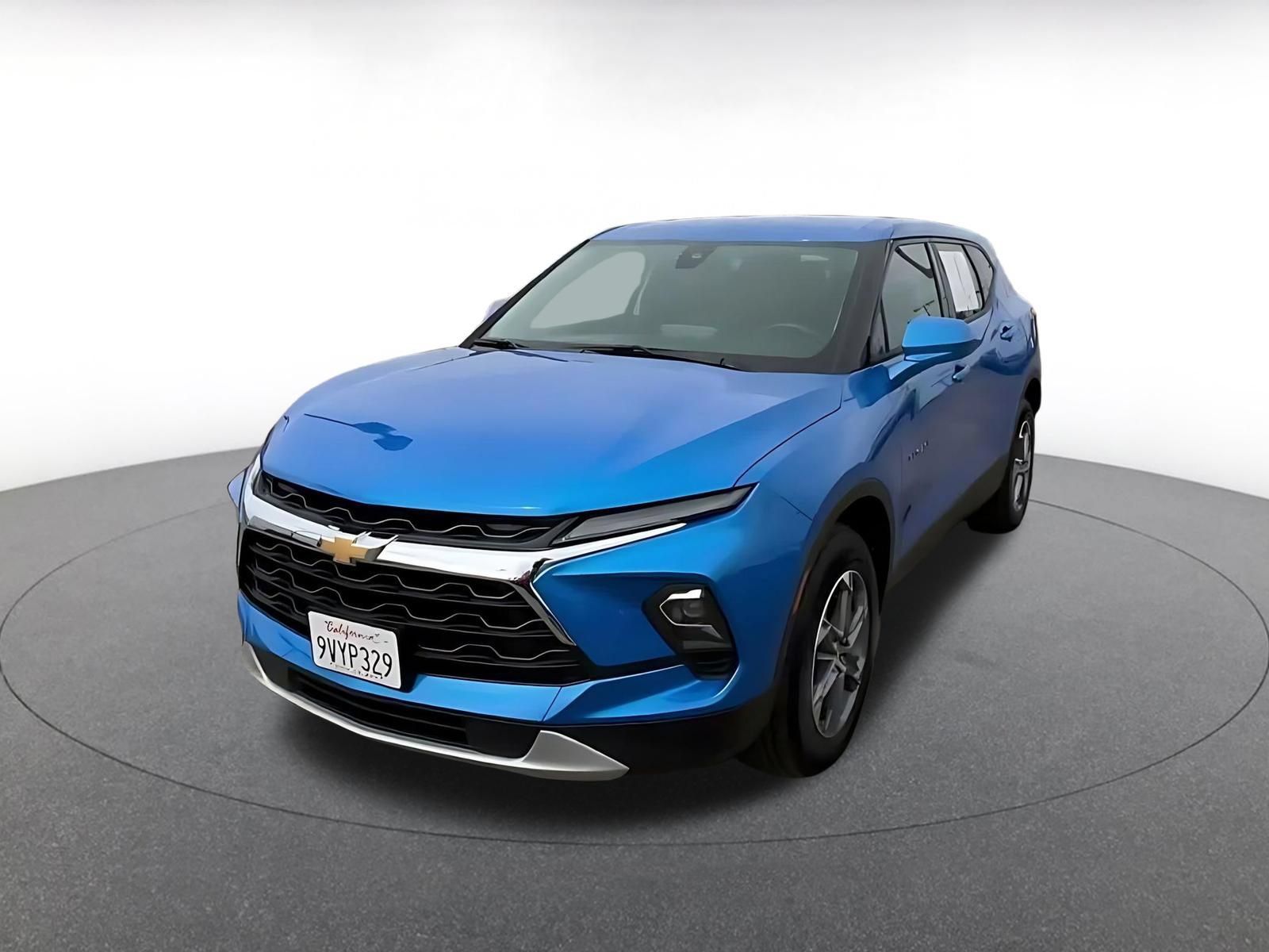 Used 2026 Chevrolet Blazer LT FWD image 6