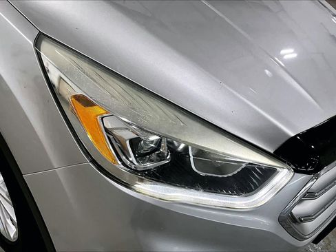 Used 2017 Ford Escape SE w/ Equipment Group 201A AWD/4WD image 26
