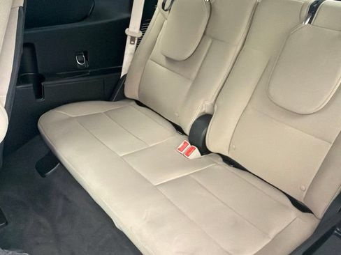 Used 2022 Ford Explorer XLT AWD/4WD image 28