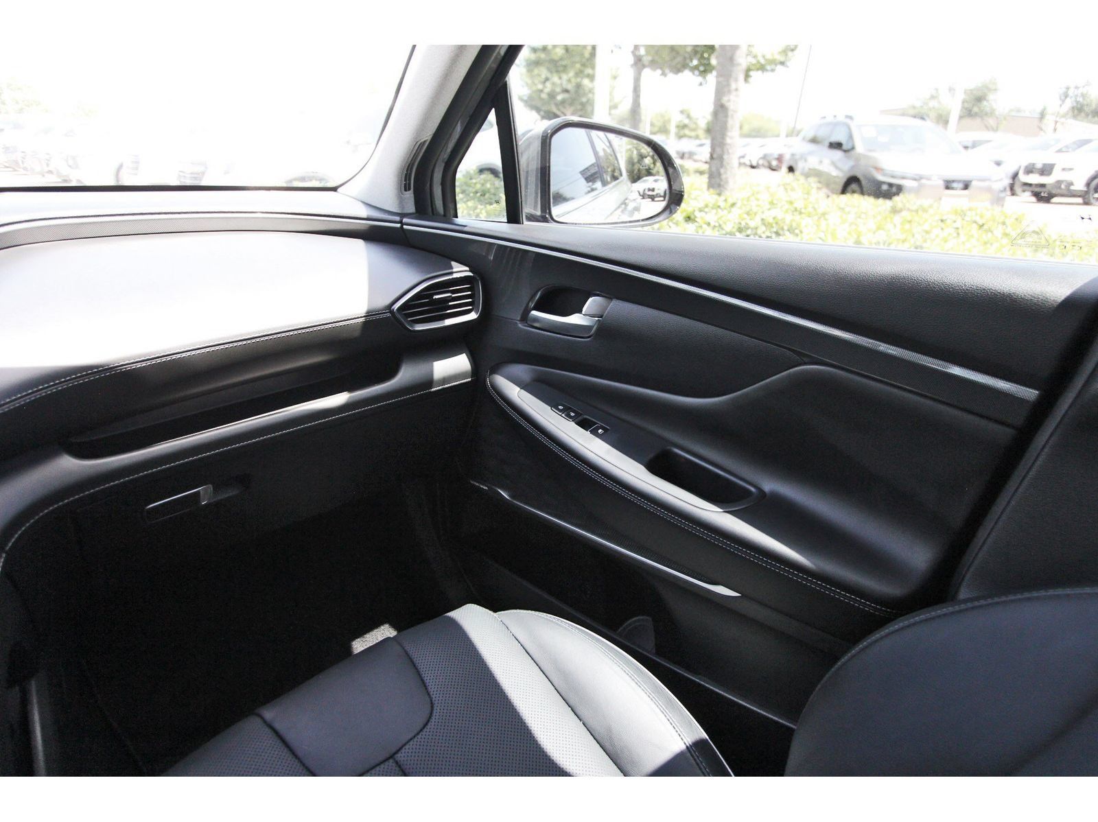 Used 2023 Hyundai Santa Fe Limited AWD/4WD image 11
