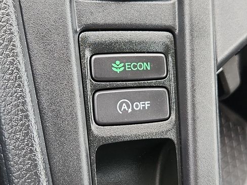 Used 2025 Honda Accord LX image 21