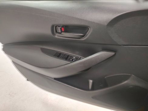 Used 2024 Toyota Corolla LE image 9