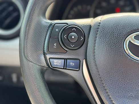 Used 2014 Toyota RAV4 XLE FWD image 26