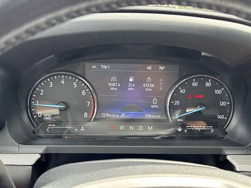 Used 2021 Ford Explorer XLT w/ Equipment Group 202A RWD image 27