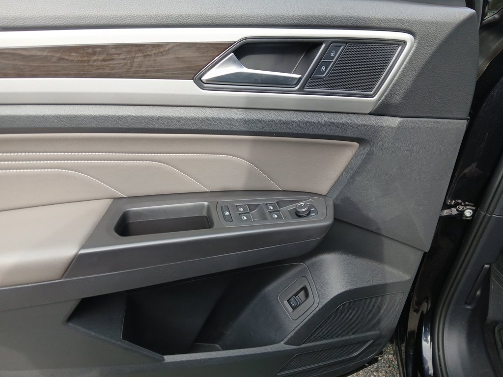 Used 2023 Volkswagen Atlas SE AWD/4WD image 12