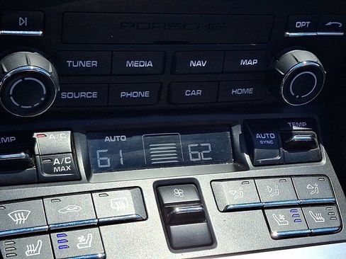 Used 2024 Porsche 718 Boxster S RWD image 15