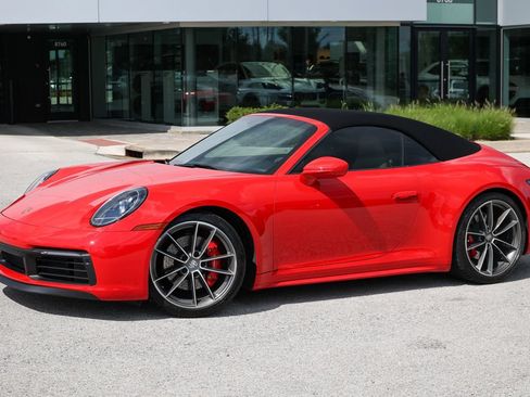 Certified 2024 Porsche 911 Cabriolet image 32