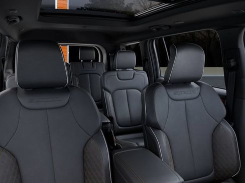 New 2026 Jeep Grand Cherokee L Summit w/ Obsidian Package AWD/4WD image 26
