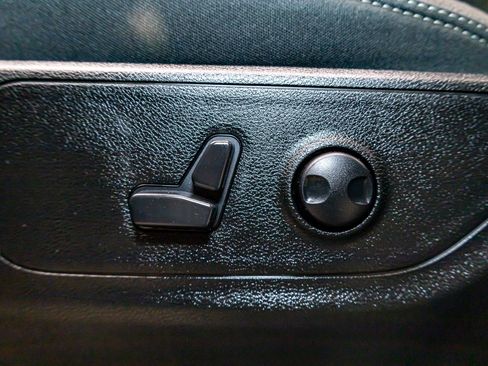 Used 2025 RAM 1500 Big Horn image 25