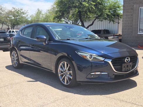 Used 2018 MAZDA MAZDA3 Grand Touring FWD image 7