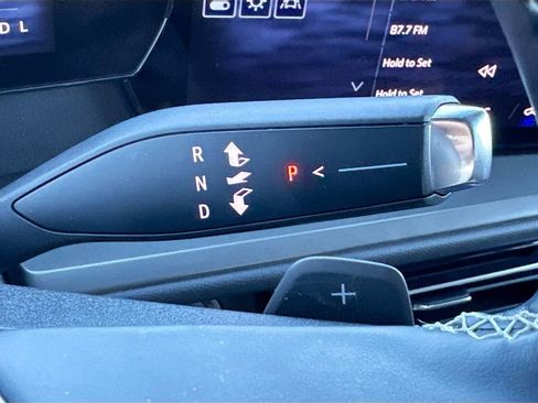 Used 2024 Chevrolet Traverse LT image 16