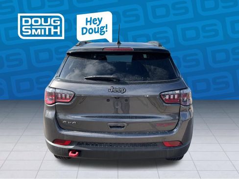 Certified 2022 Jeep Compass Trailhawk AWD/4WD image 4