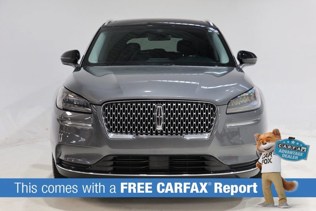Used 2022 Lincoln Corsair Reserve AWD/4WD image 2