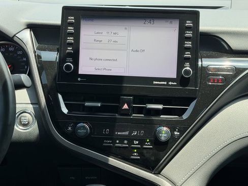 Used 2022 Toyota Camry XSE FWD image 16