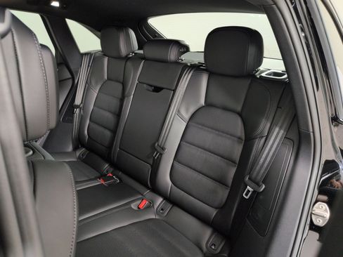 New 2026 Porsche Macan S AWD/4WD image 16