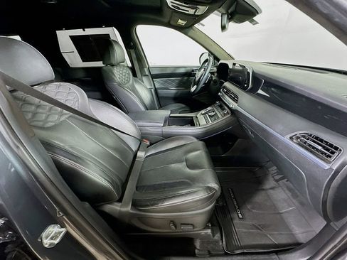 Used 2022 Hyundai Palisade Calligraphy image 12