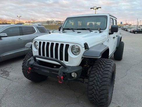 Used 2020 Jeep Gladiator Sport w/ Quick Order Package 24S image 4
