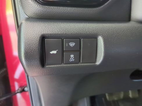 Used 2025 Honda Pilot Black Edition image 13