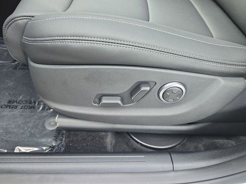 New 2026 Genesis GV70 2.5T image 12