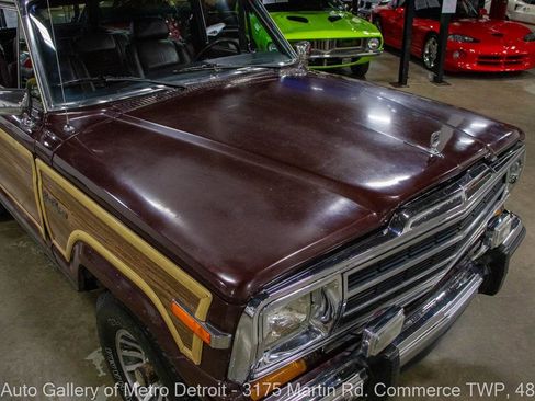 Used 1988 Jeep Grand Wagoneer image 13