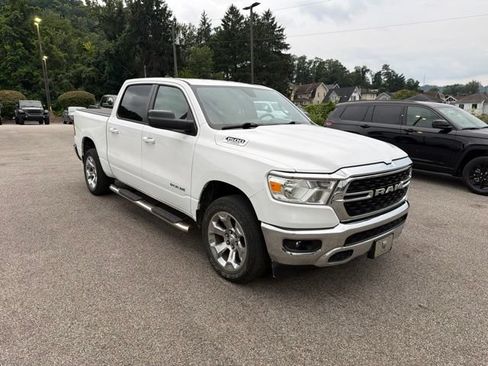 Used 2022 RAM 1500 Big Horn AWD/4WD image 3
