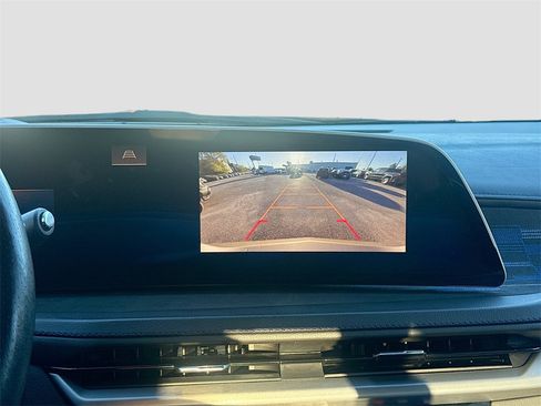 Used 2024 Cadillac XT4 Sport image 14