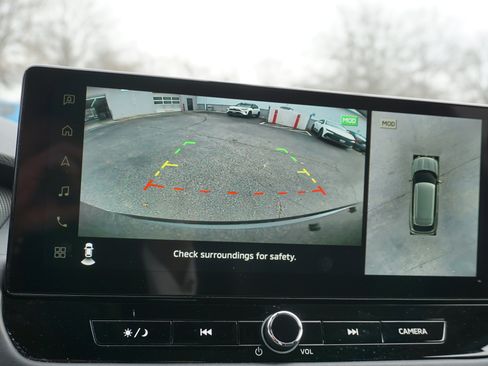 Used 2025 Mitsubishi Outlander SE image 15