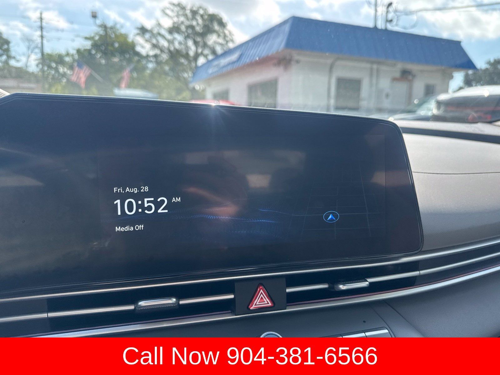 Used 2025 Hyundai Elantra SEL FWD image 28