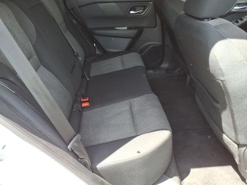 Used 2025 Nissan Rogue SV AWD/4WD image 8