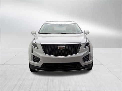 Certified 2023 Cadillac XT5 Premium Luxury w/ Technology Package image 2