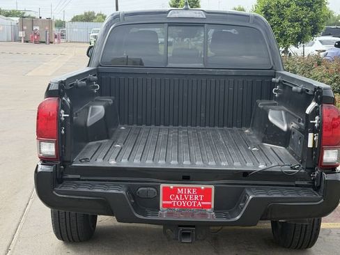 Used 2023 Toyota Tacoma SR AWD/4WD image 6