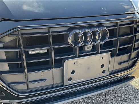 Used 2021 Audi Q8 Premium w/ Black Optic Package image 33