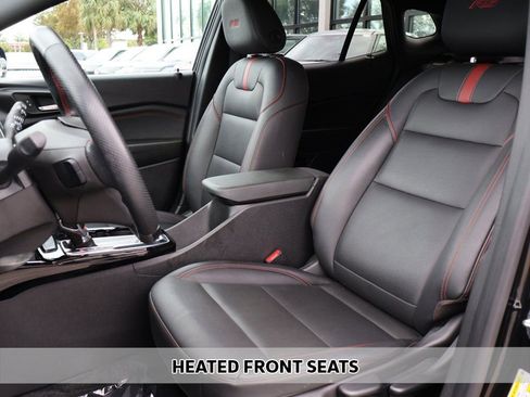Used 2024 Chevrolet Trax RS w/ Sunroof Package FWD image 7