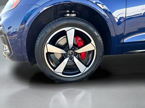 Used 2024 Audi Q5 2.0T Prestige image 27