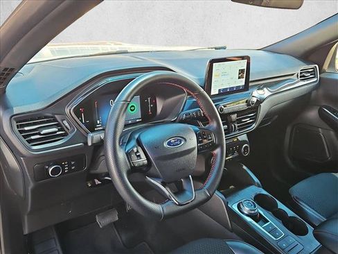 Used 2025 Ford Escape ST-Line FWD image 10