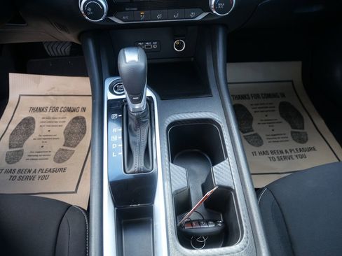 Used 2022 Nissan Sentra SV image 11