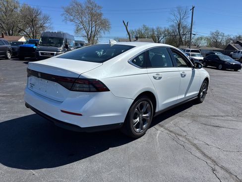 Used 2024 Honda Accord EX image 5