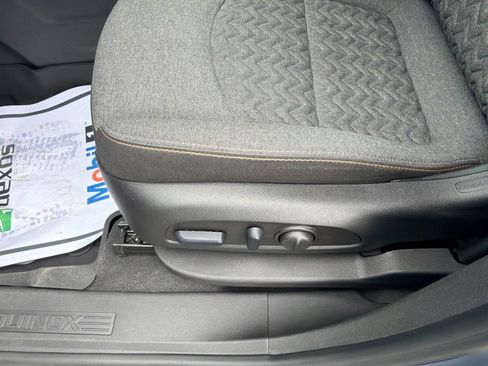 Used 2024 Chevrolet Equinox LT w/ LPO, Floor Liner Package FWD image 15