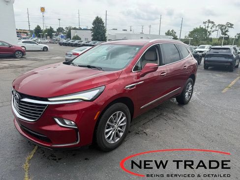 Used 2023 Buick Enclave Essence w/ Trailering Package, 5000 lbs. FWD image 1