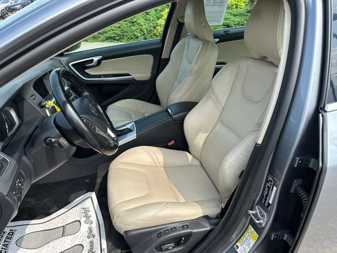 Used 2018 Volvo S60 T5 Inscription Platinum AWD/4WD image 22
