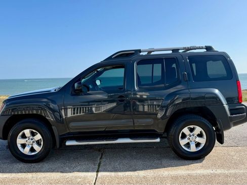 Used 2012 Nissan Xterra S w/ Value Package image 8