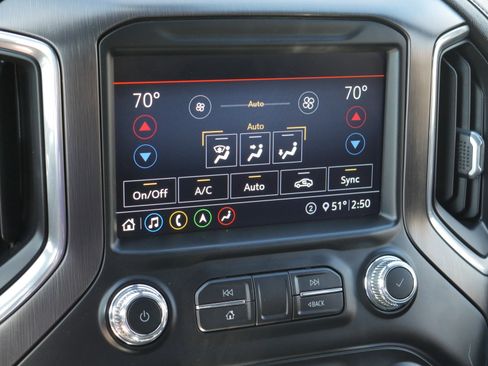 Used 2020 GMC Sierra 3500 AT4 w/ Technology Package AWD/4WD image 10