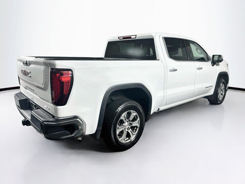 Used 2025 GMC Sierra 1500 SLT RWD image 9