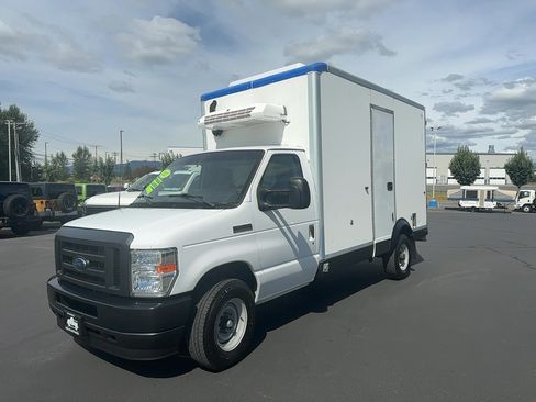 Used 2023 Ford E-350 and Econoline 350 Super Duty w/ Power Windows & Locks Group RWD image 1