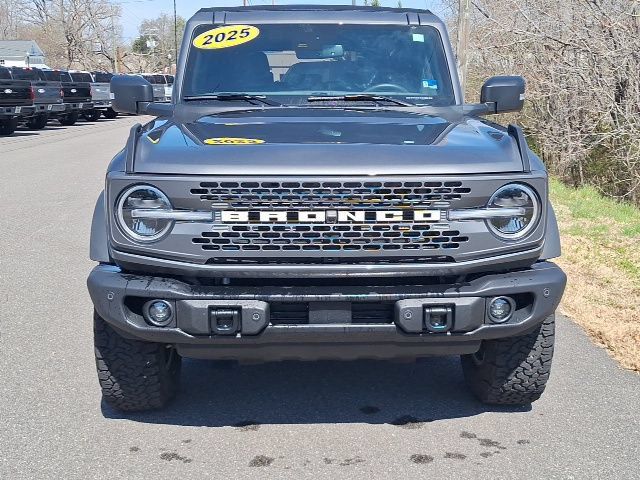 Used 2025 Ford Bronco Badlands AWD/4WD image 9