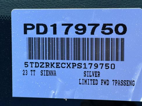 Certified 2023 Toyota Sienna Limited image 63