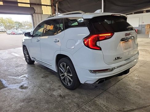 Used 2020 GMC Terrain Denali w/ Denali Premium Package image 4